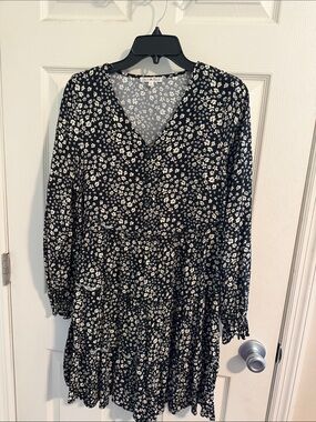 Women's Black Floral Long Sleeve Tiered Dress